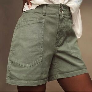 Anthropologie Pilcro The Wanderer Shorts Size 31 Green Mid-Rise Pockets NEW